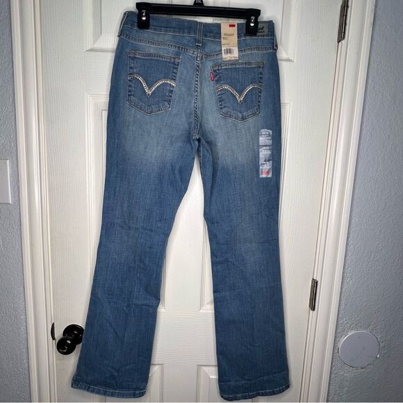 New! Levi’s 515 Bootcut Mid-Rise Medium Wash Blue Women’s Jeans Sz 6/28 - Picture 3 of 10